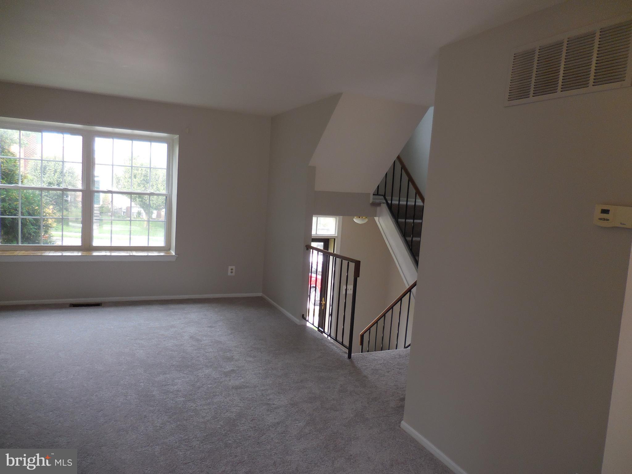 HINES ESTATES - Residential Lease