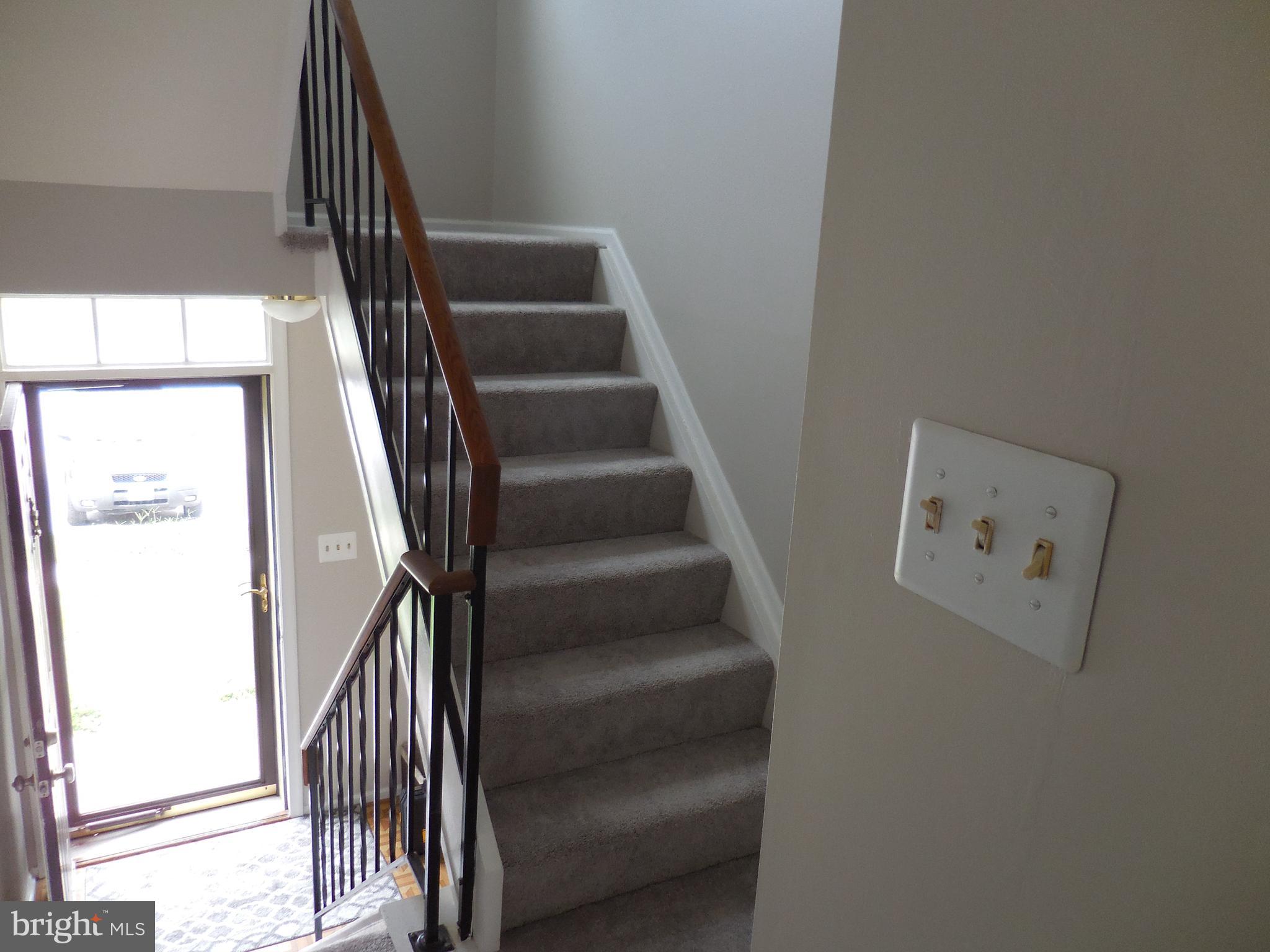 HINES ESTATES - Residential Lease