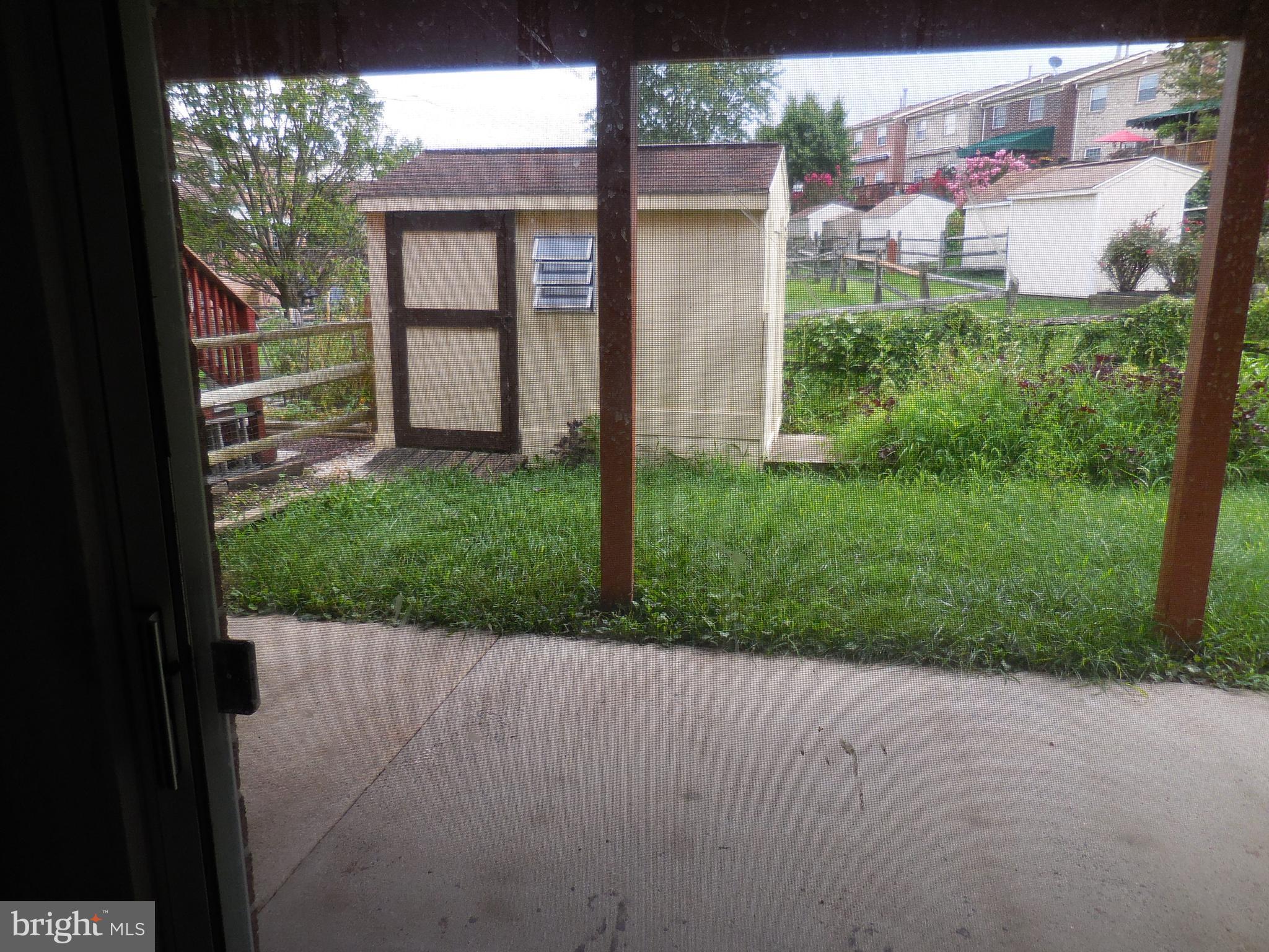 HINES ESTATES - Residential Lease