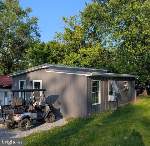 Block 11 Lot 11 HOT SPRINGS AVENUE FALLING WATERS WV 25419