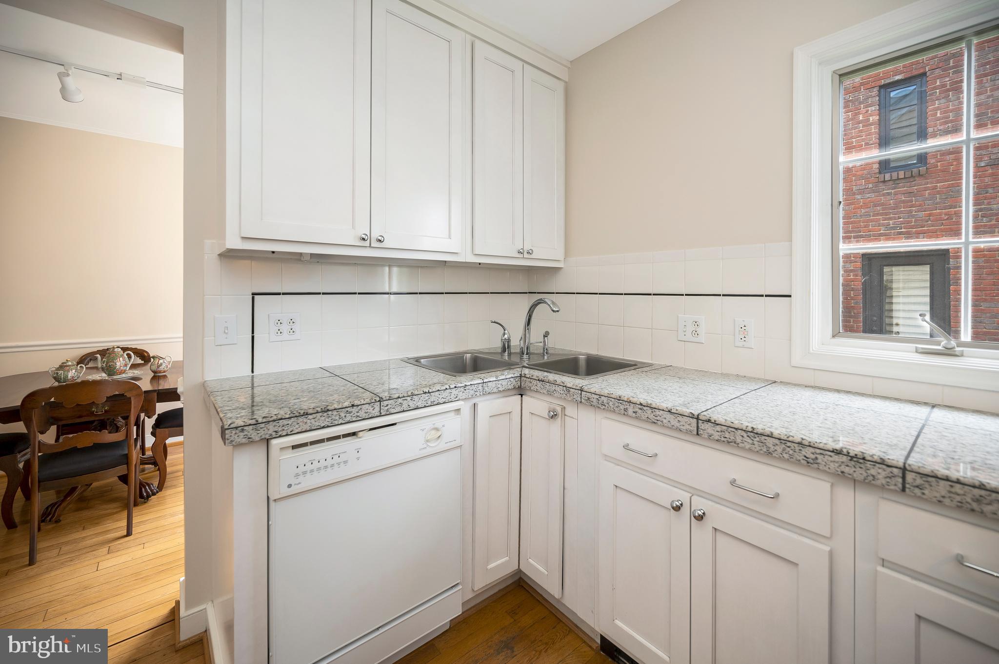 COLLEGE TERRACE - Residential