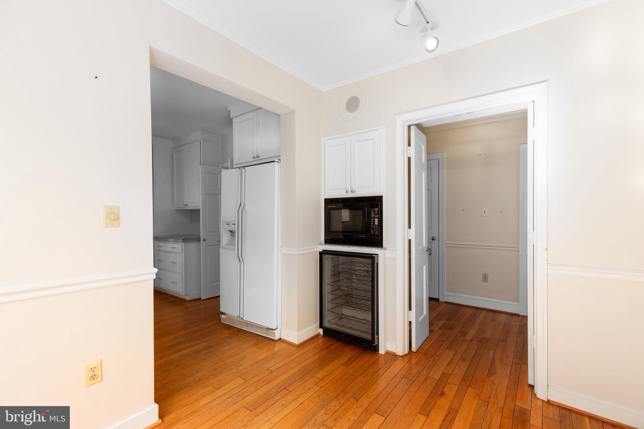 COLLEGE TERRACE - Residential