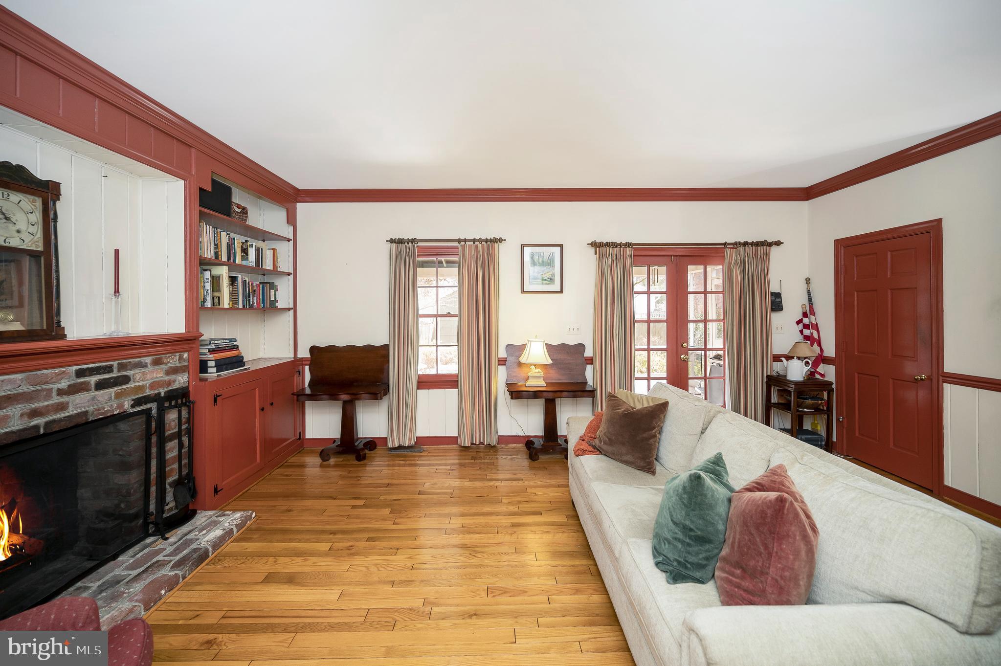 COLLEGE TERRACE - Residential