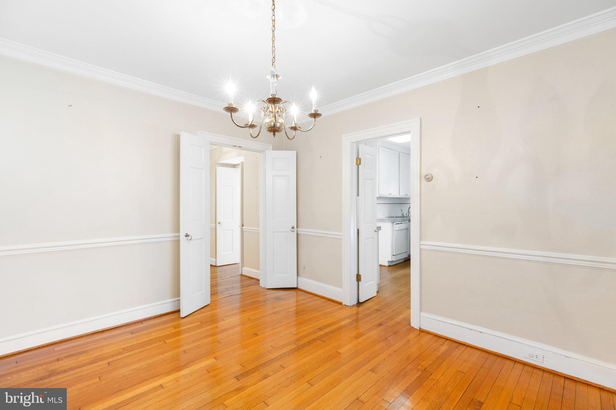 COLLEGE TERRACE - Residential