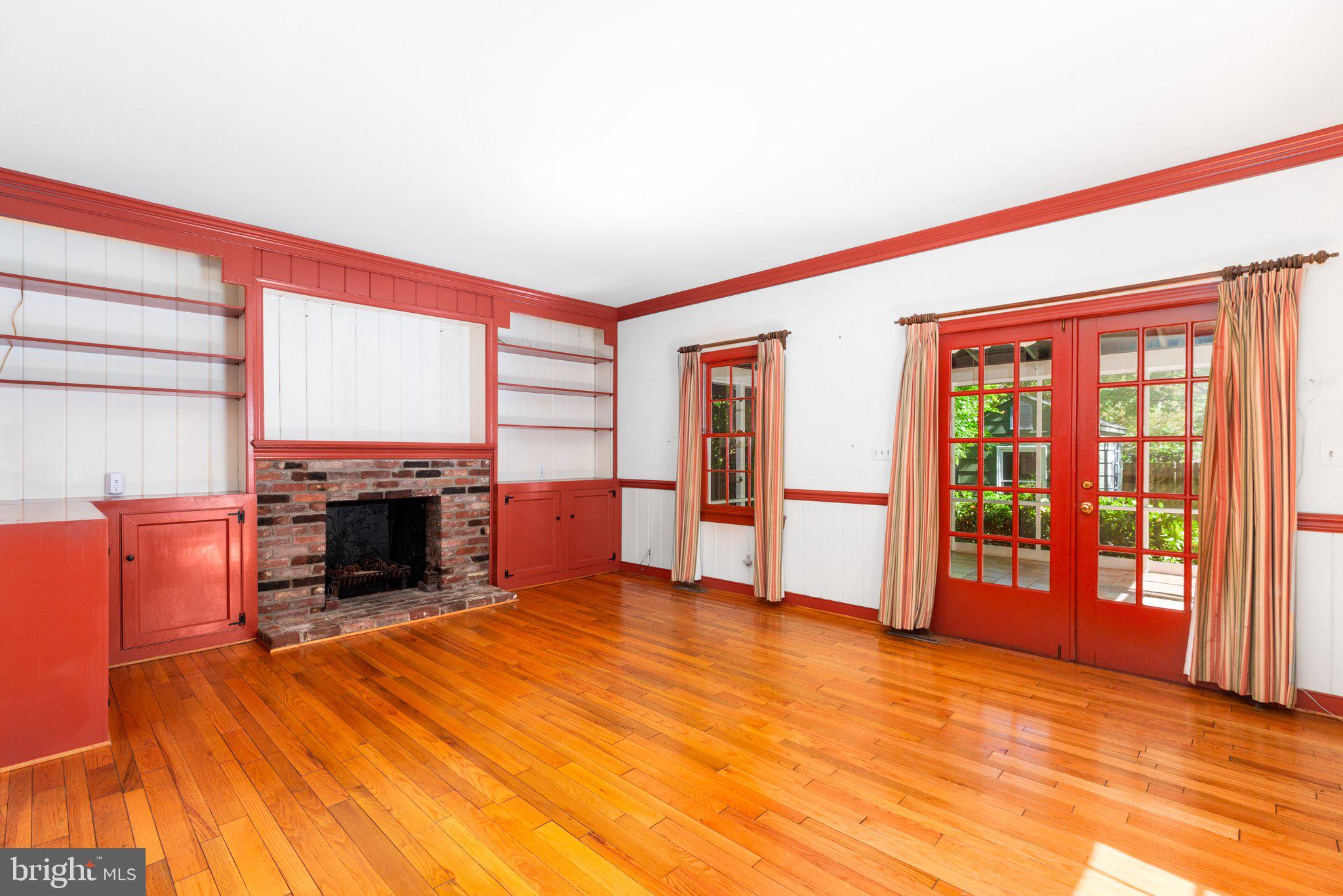 COLLEGE TERRACE - Residential