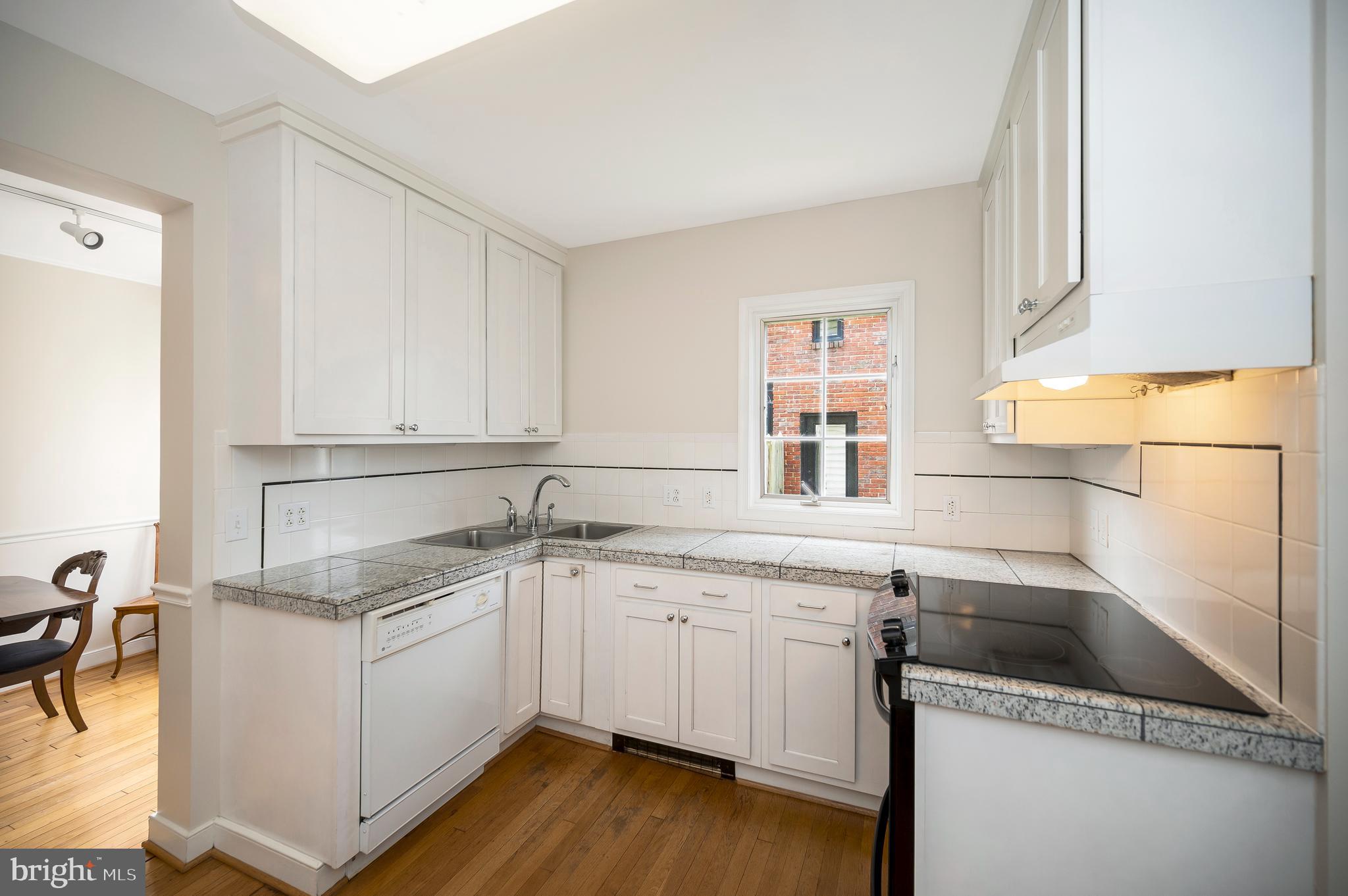 COLLEGE TERRACE - Residential