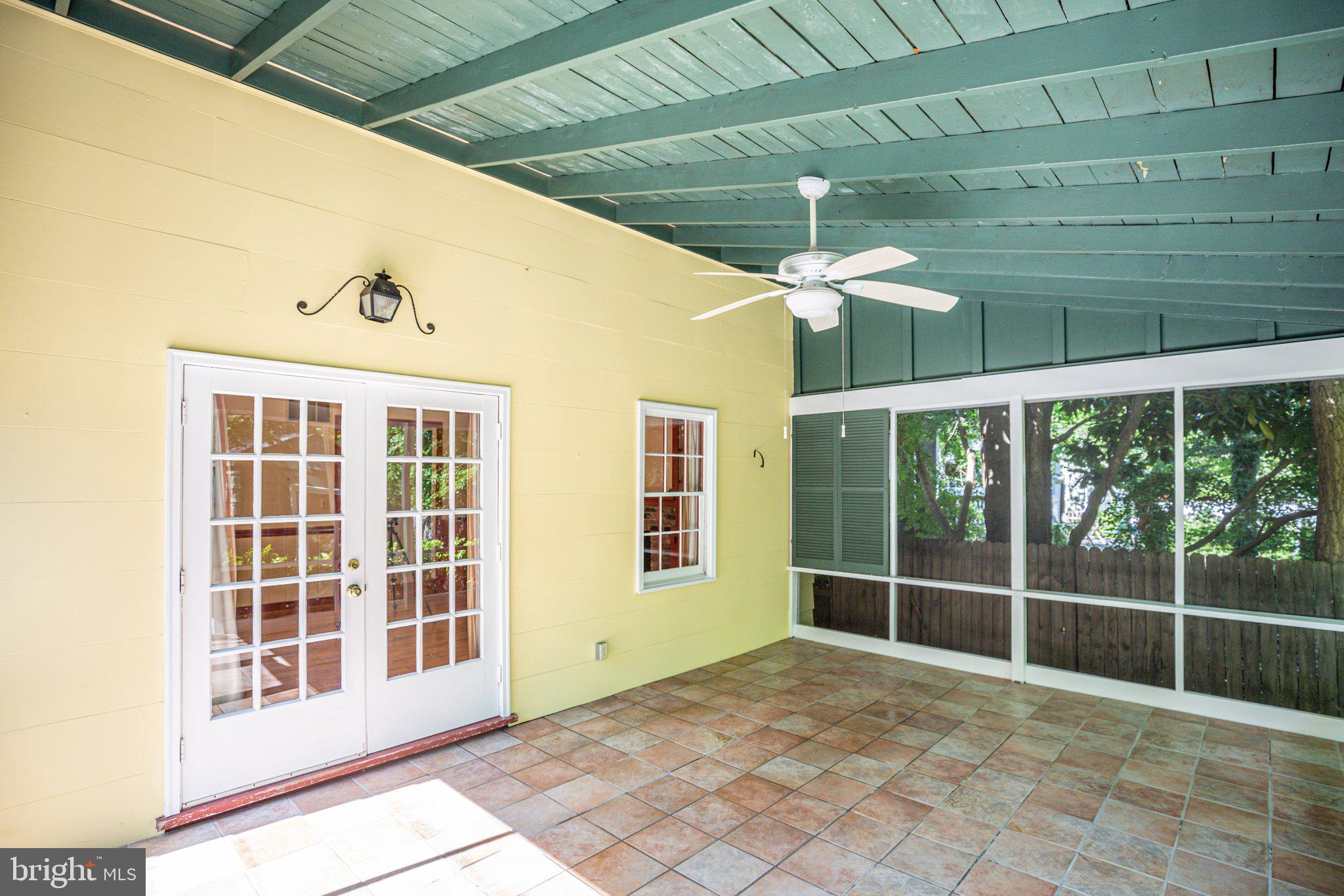 COLLEGE TERRACE - Residential