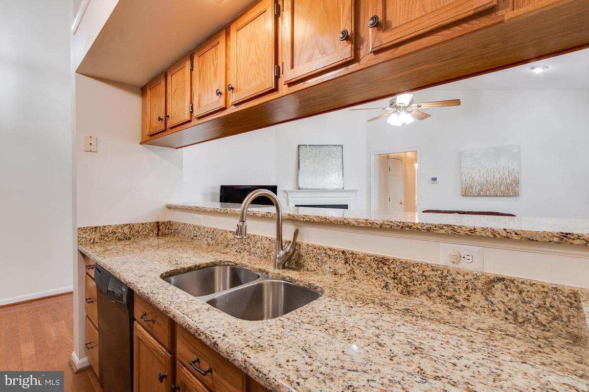 SHERBROOKE CONDO - Residential