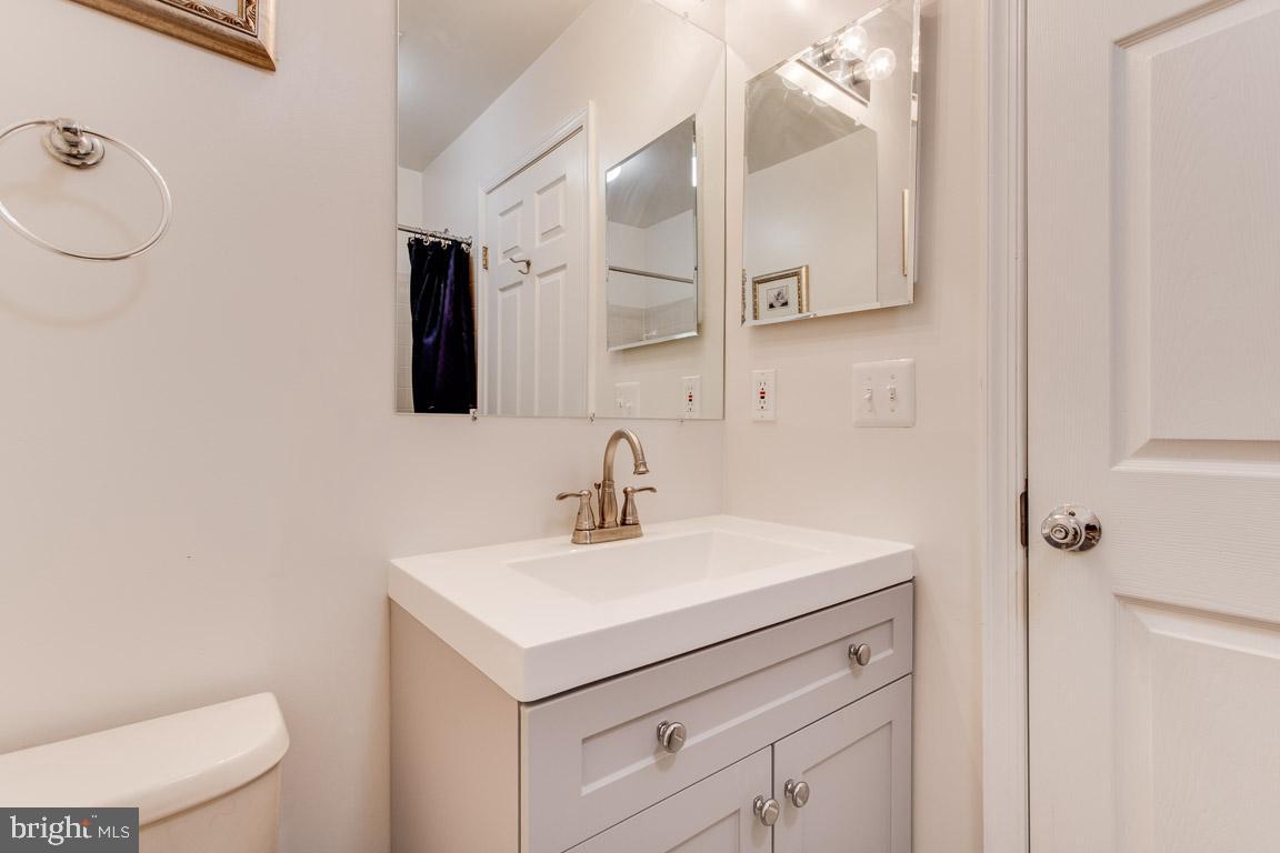 SHERBROOKE CONDO - Residential