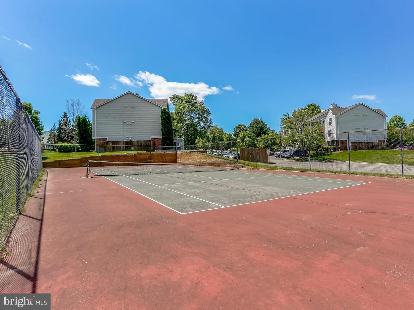 SHERBROOKE CONDO - Residential