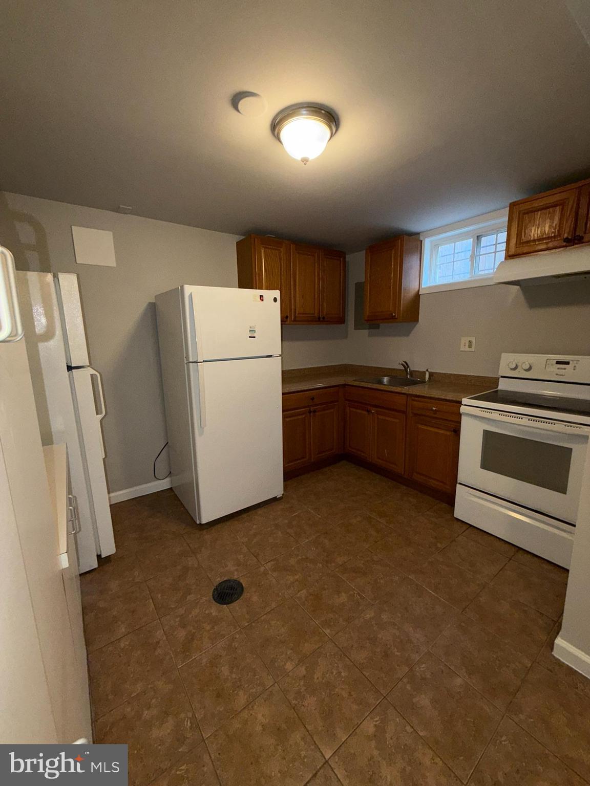 UNIVERSITY GARDENS - Residential