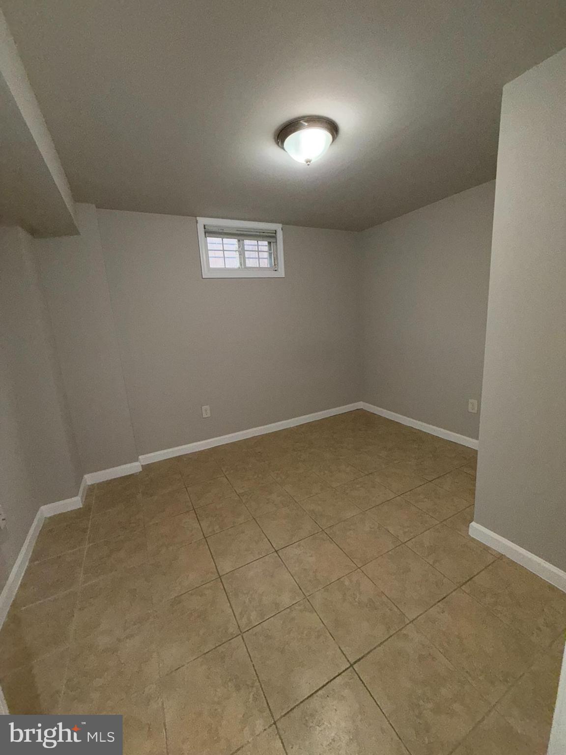 UNIVERSITY GARDENS - Residential