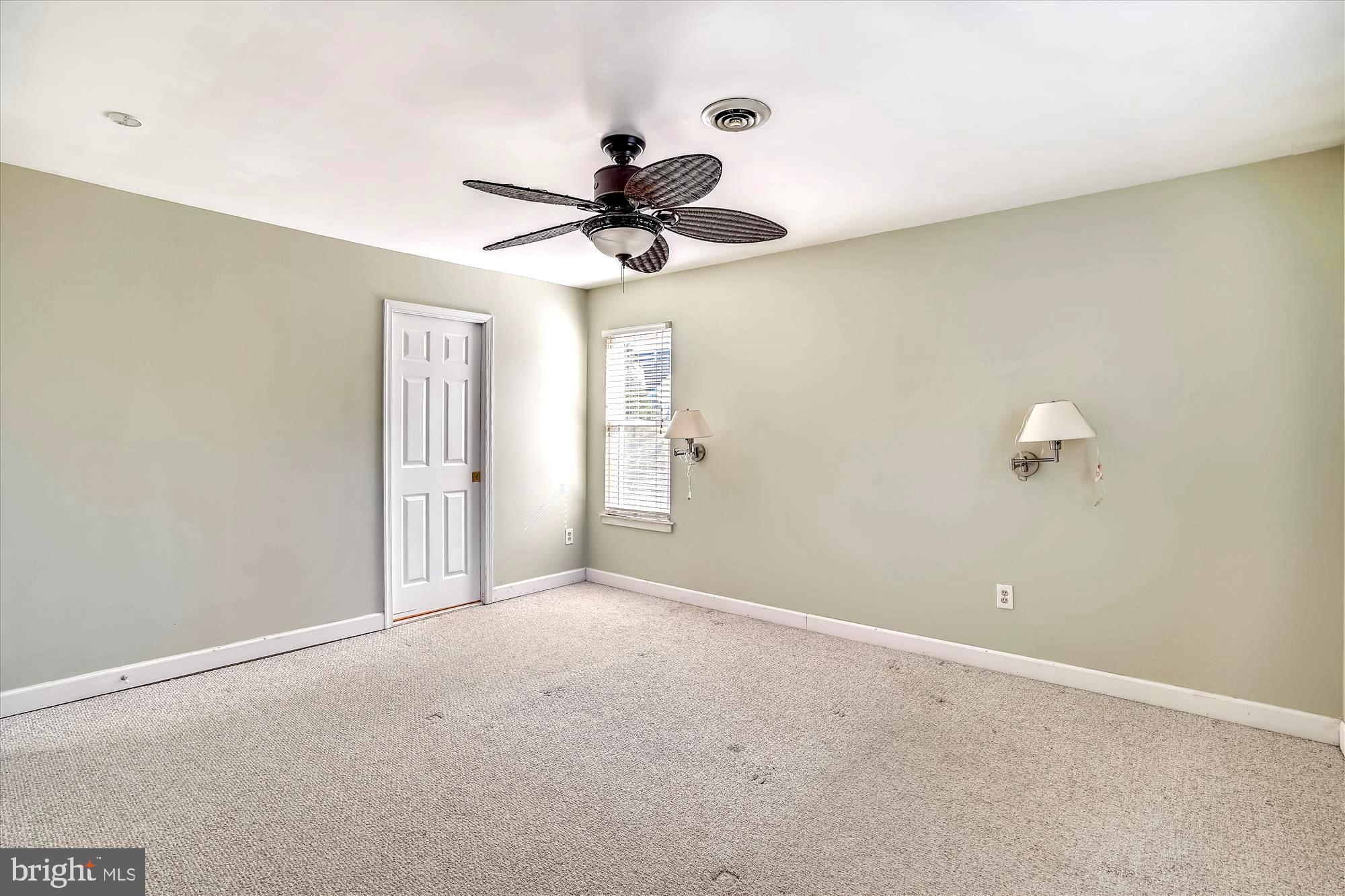 SOUTHWOODS - Residential