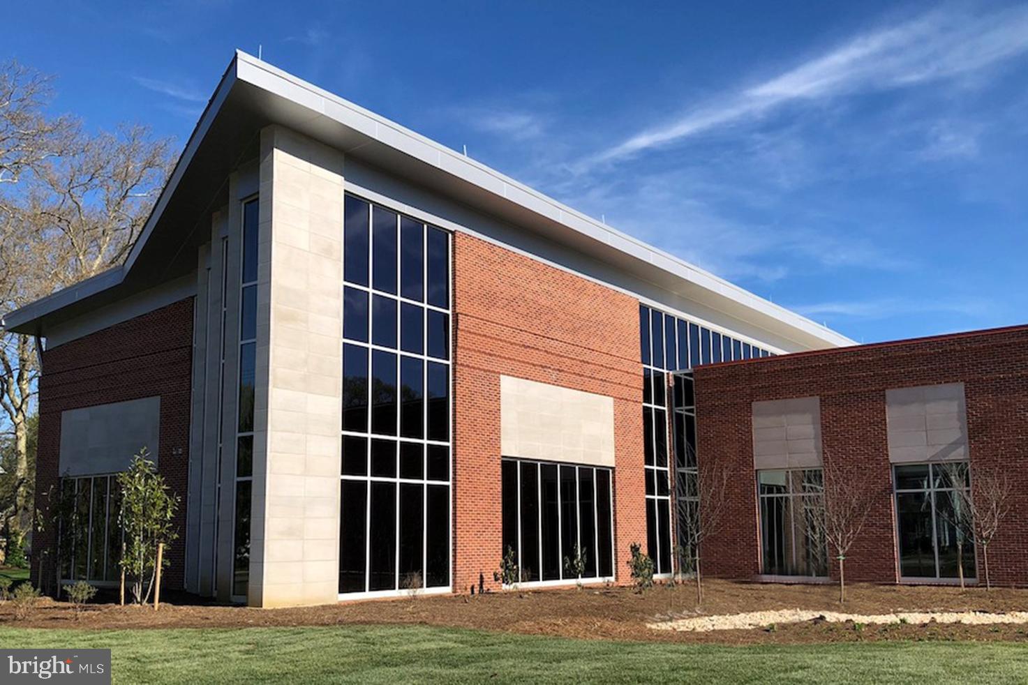 SOUTHWOODS - Residential