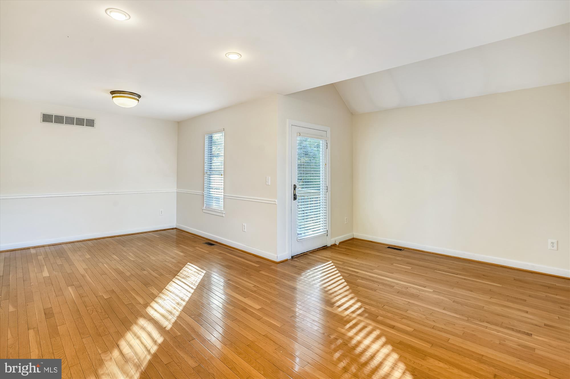 SOUTHWOODS - Residential