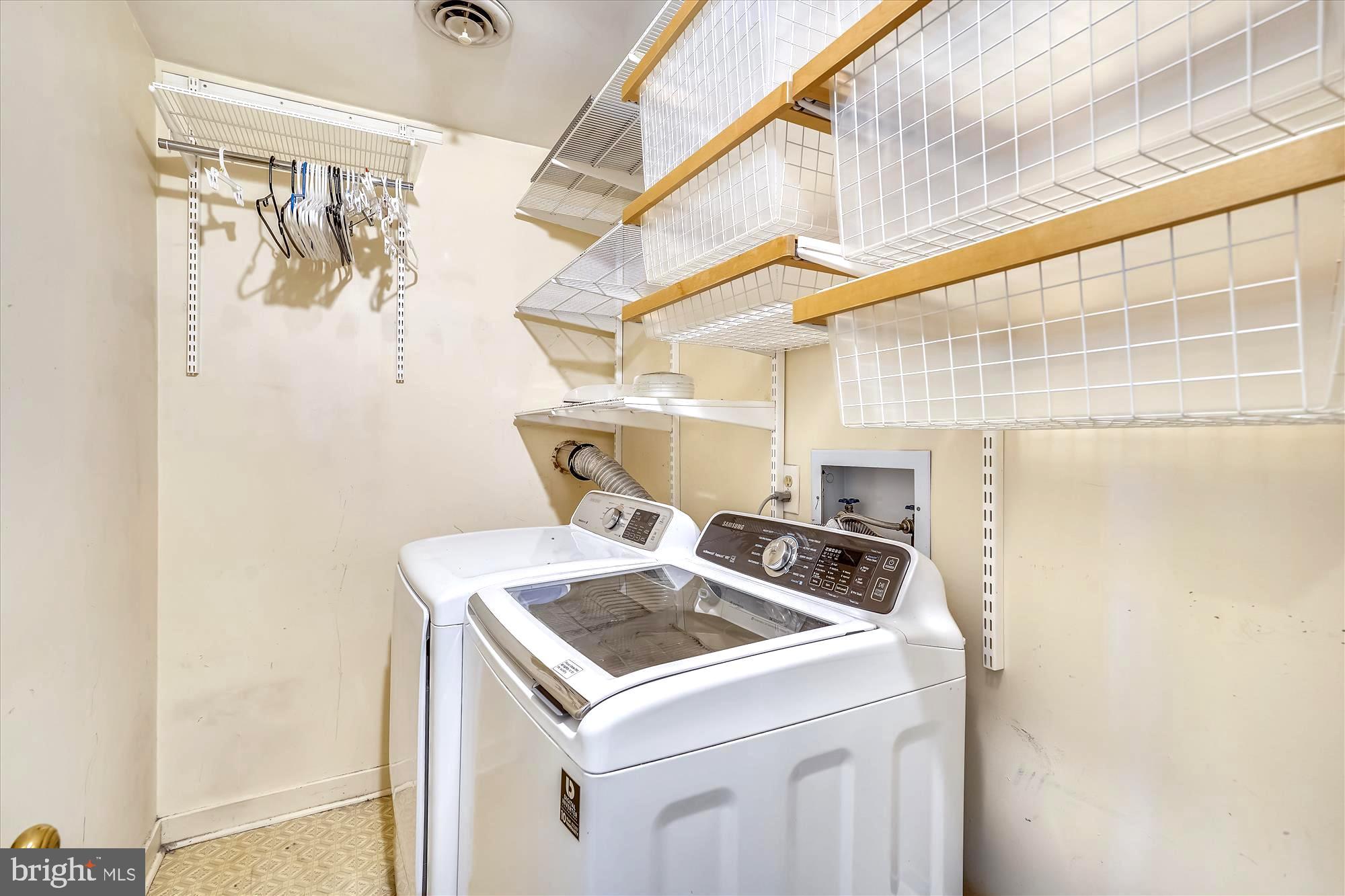 SOUTHWOODS - Residential