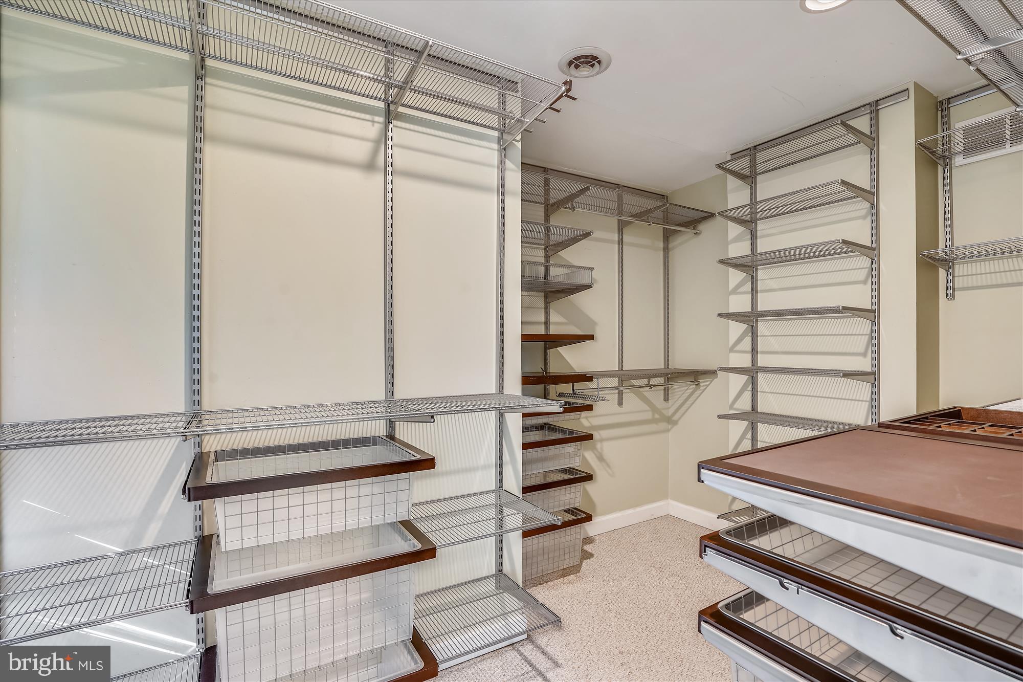 SOUTHWOODS - Residential