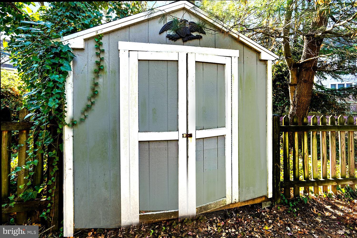 SOUTHWOODS - Residential