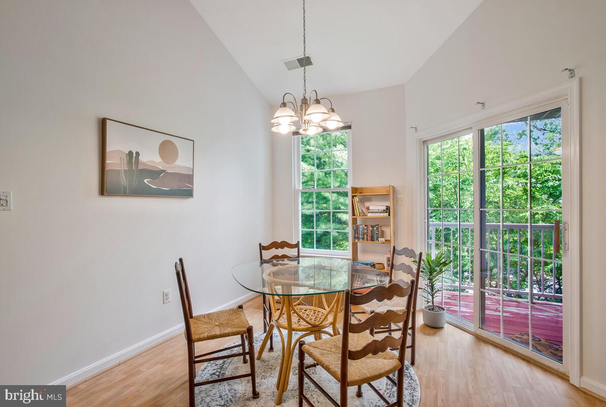 HOLLINGTON - Residential