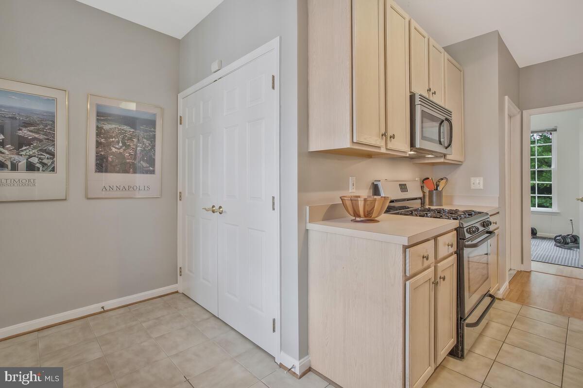 HOLLINGTON - Residential