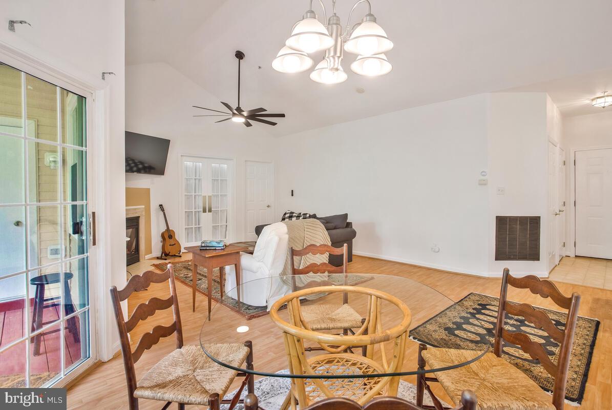 HOLLINGTON - Residential