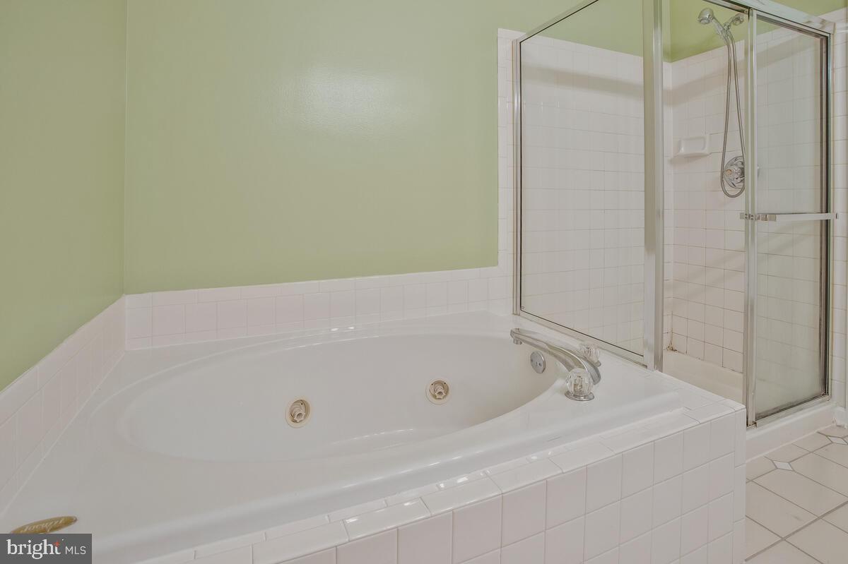 HOLLINGTON - Residential