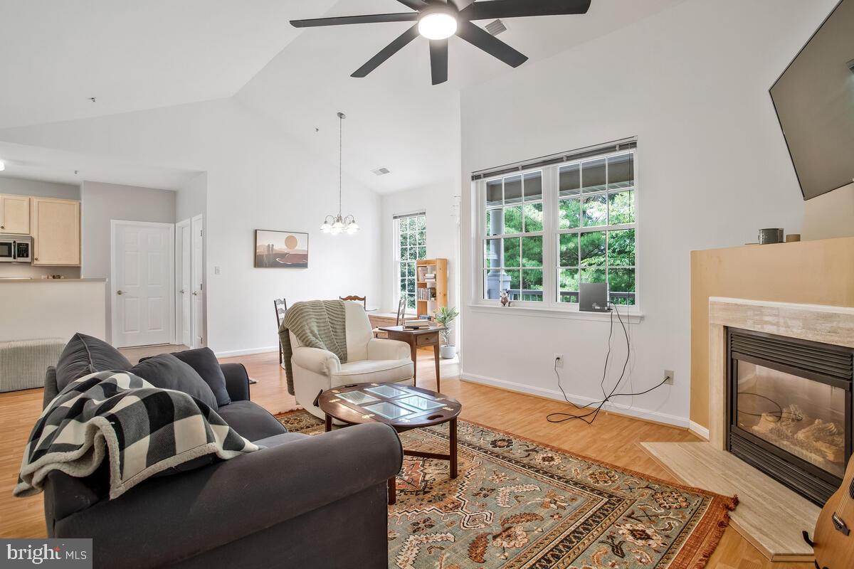 HOLLINGTON - Residential