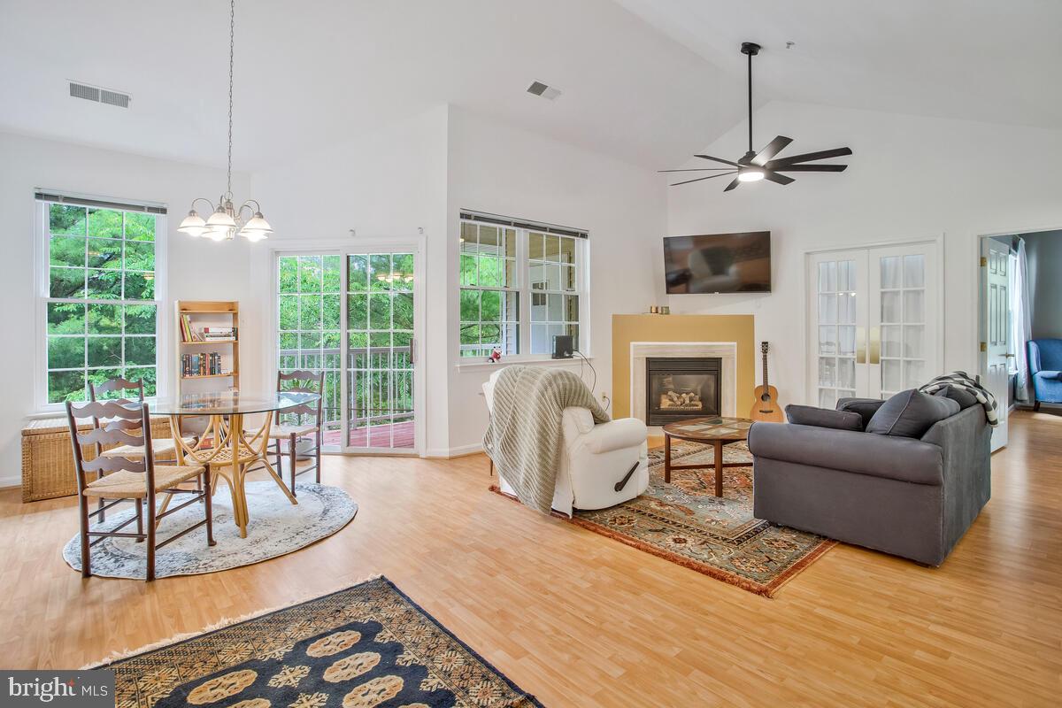 HOLLINGTON - Residential