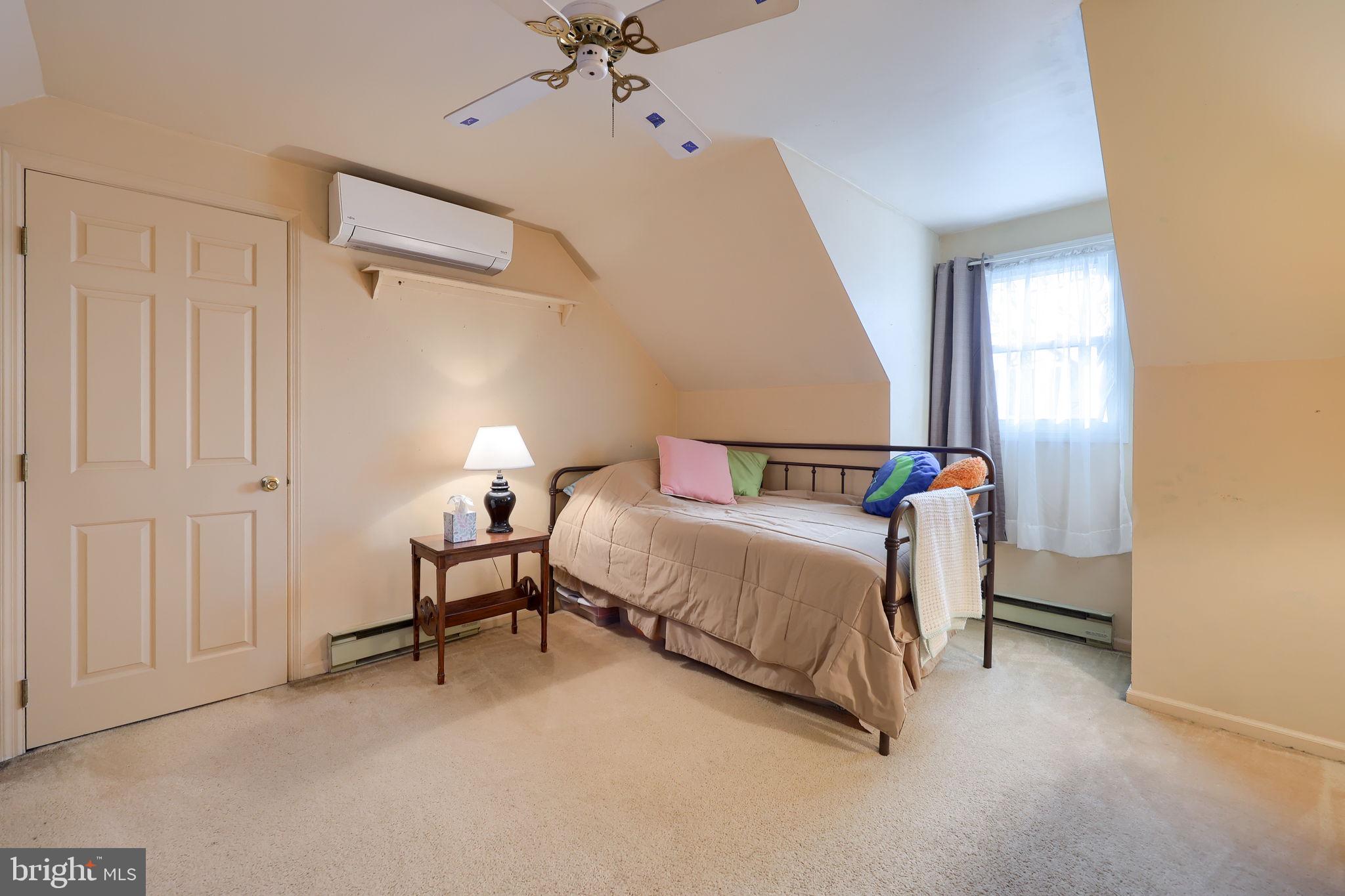 EPHRATA - Residential