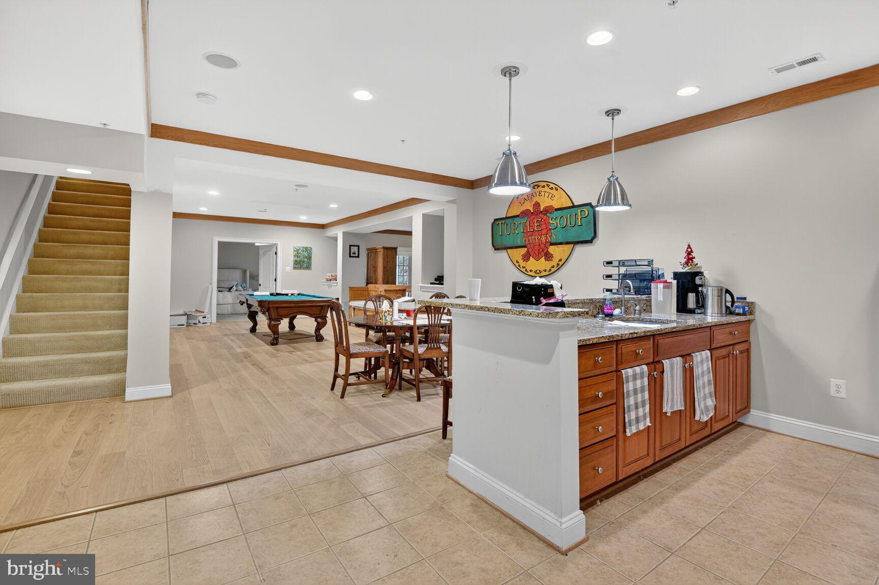 GREENWICH FOREST - Residential