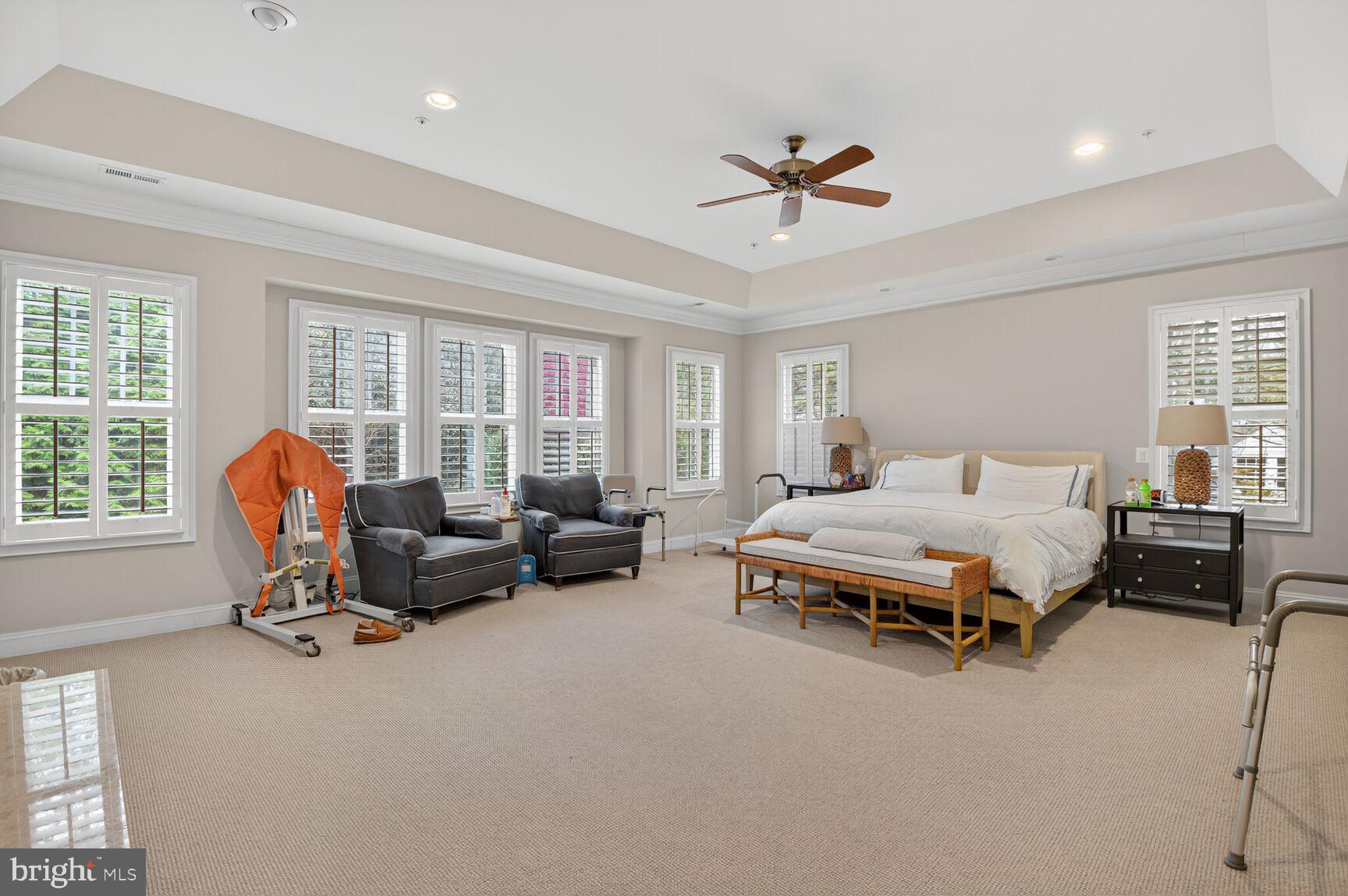 GREENWICH FOREST - Residential