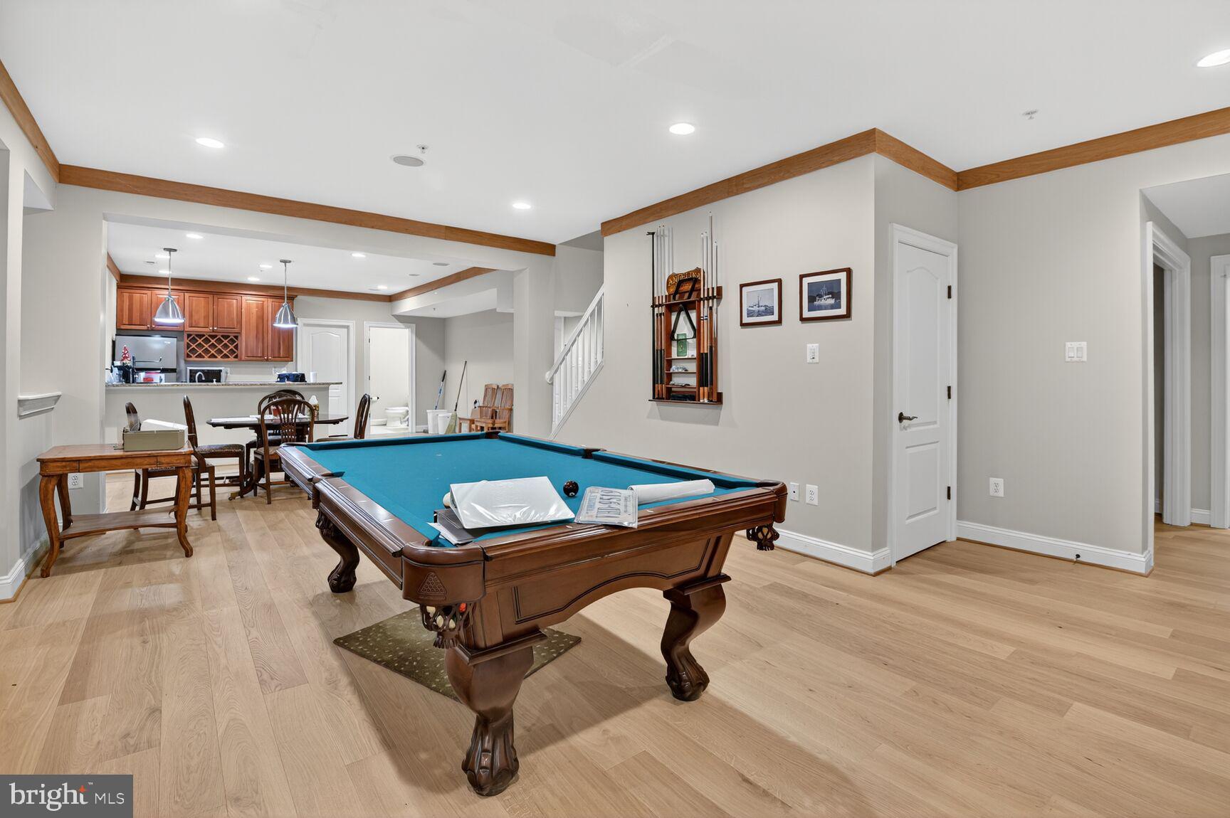 GREENWICH FOREST - Residential