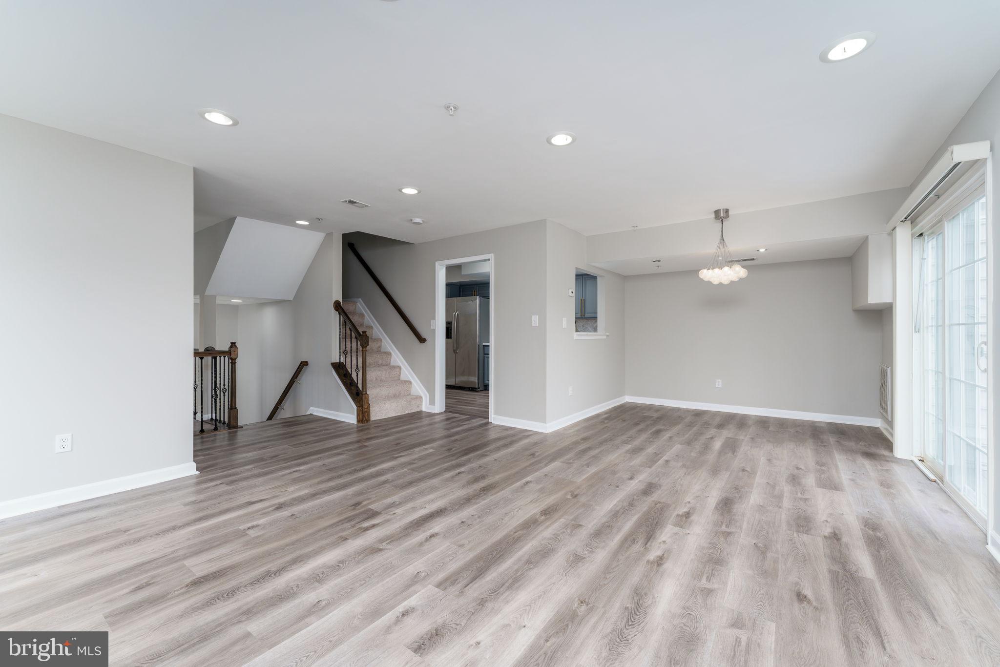 KINGS COUNCIL CONDO - Residential