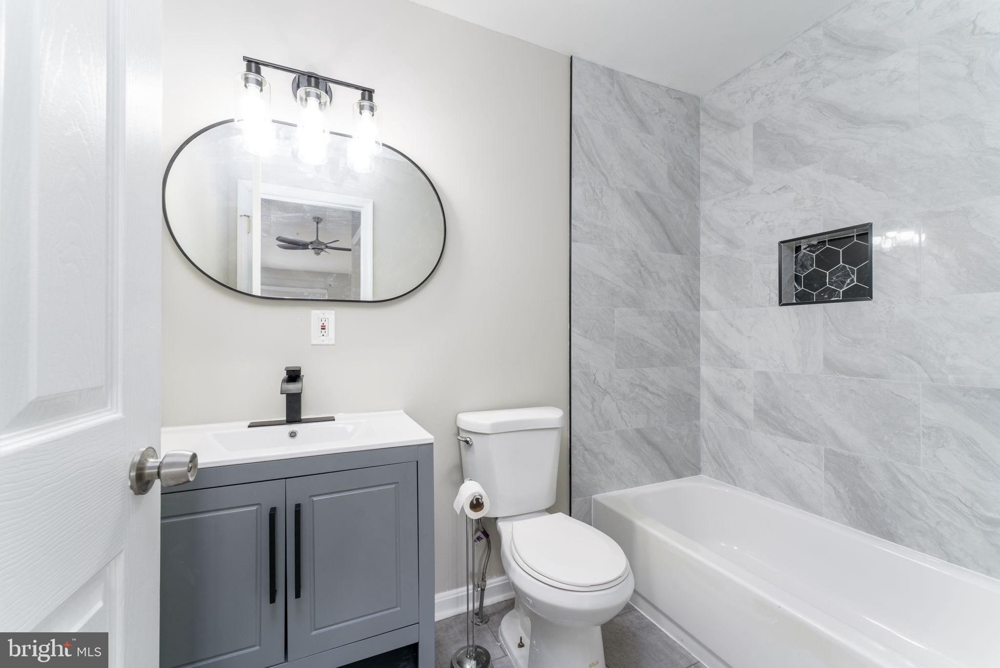 KINGS COUNCIL CONDO - Residential