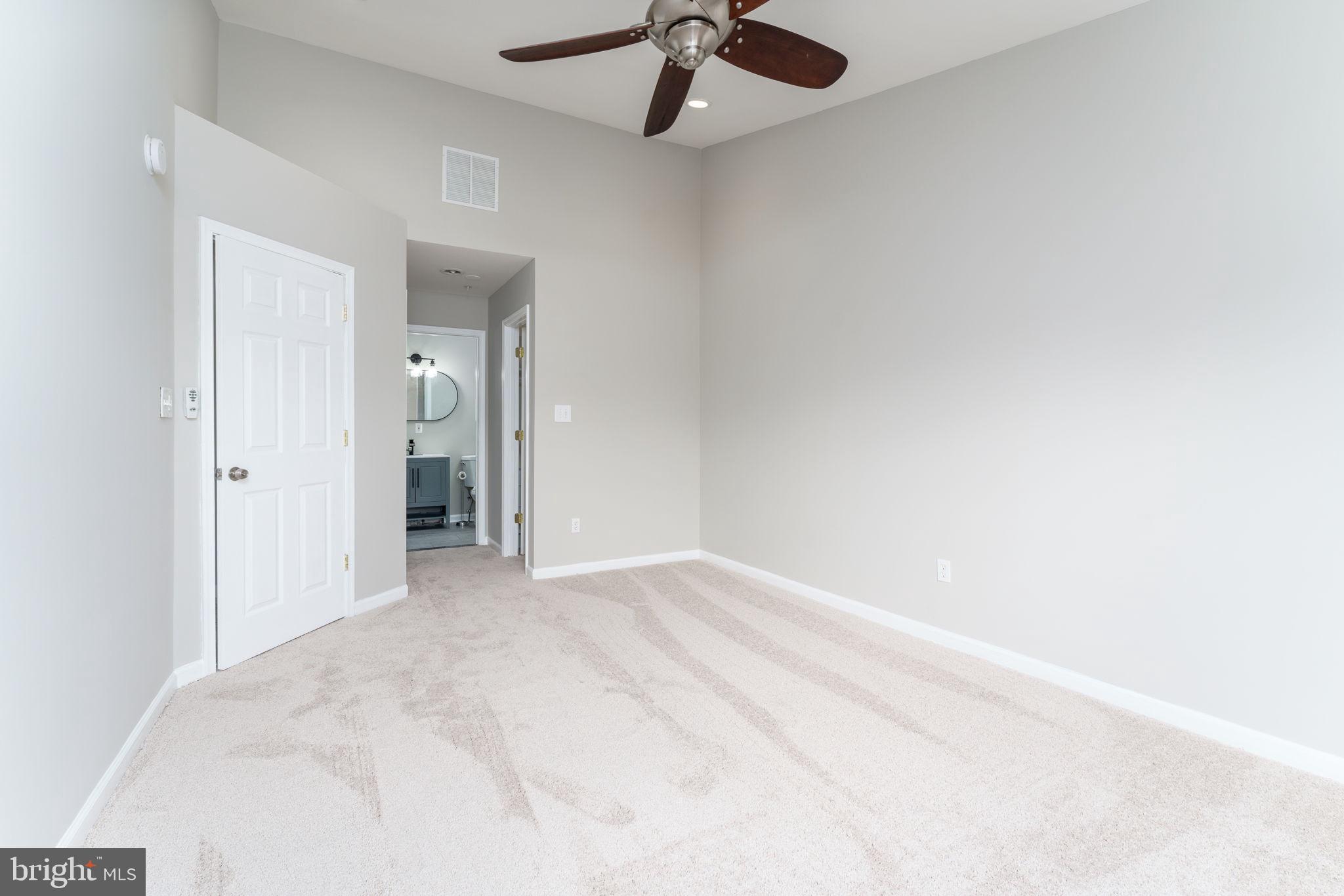 KINGS COUNCIL CONDO - Residential