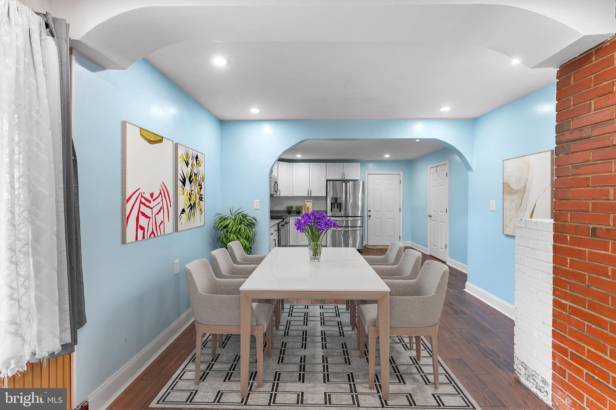 CAROLE HIGHLANDS - Residential