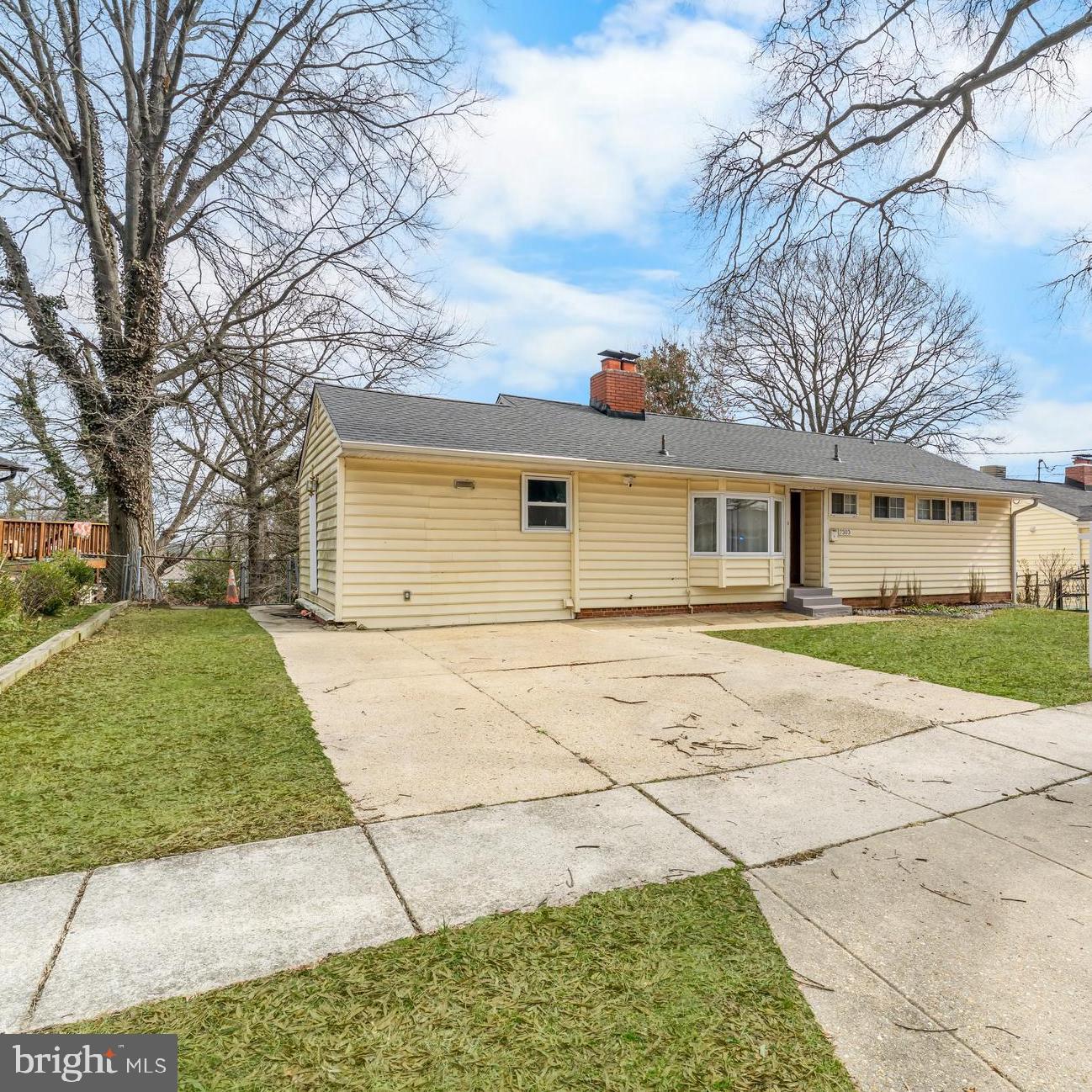 CAROLE HIGHLANDS - Residential