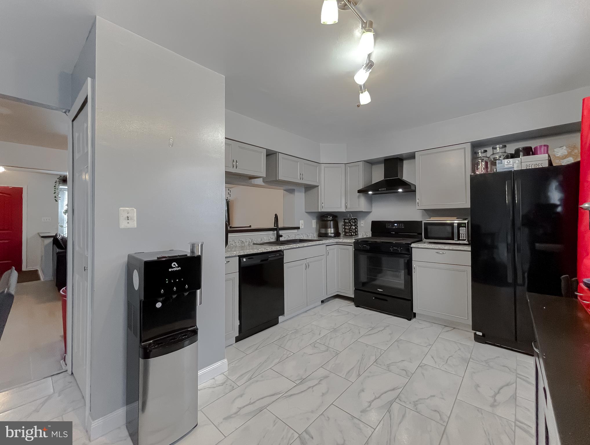 REGENCY MEADOWS - Residential