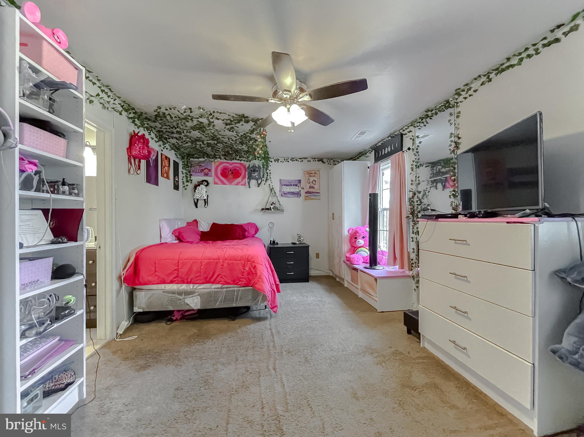 REGENCY MEADOWS - Residential