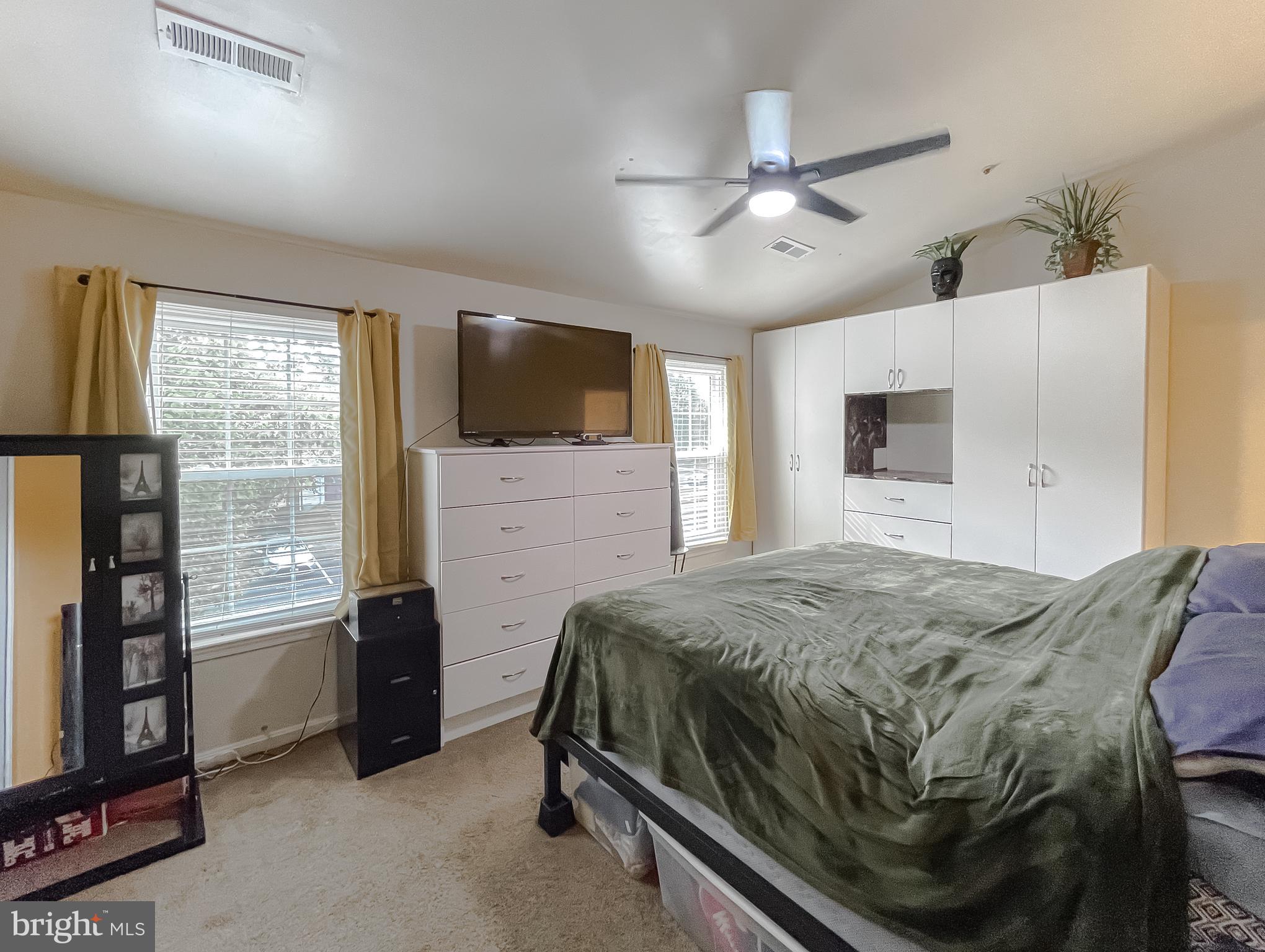 REGENCY MEADOWS - Residential