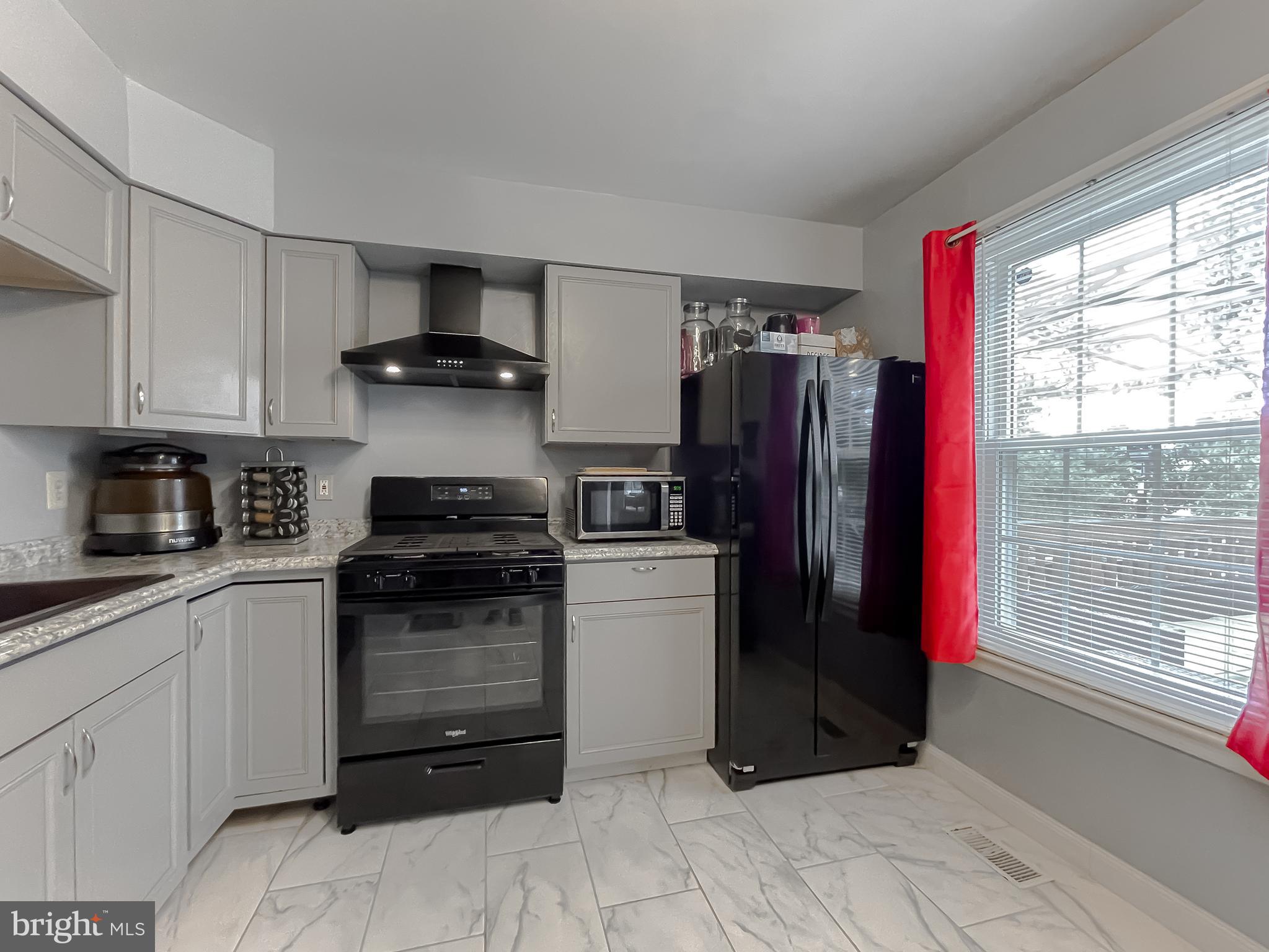 REGENCY MEADOWS - Residential