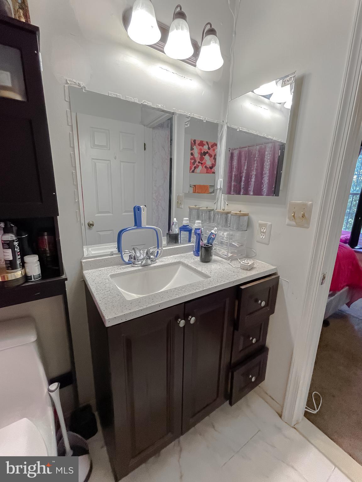 REGENCY MEADOWS - Residential