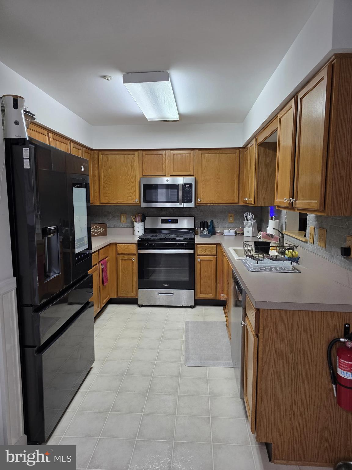 6007 RIVERFRONT DRIVE