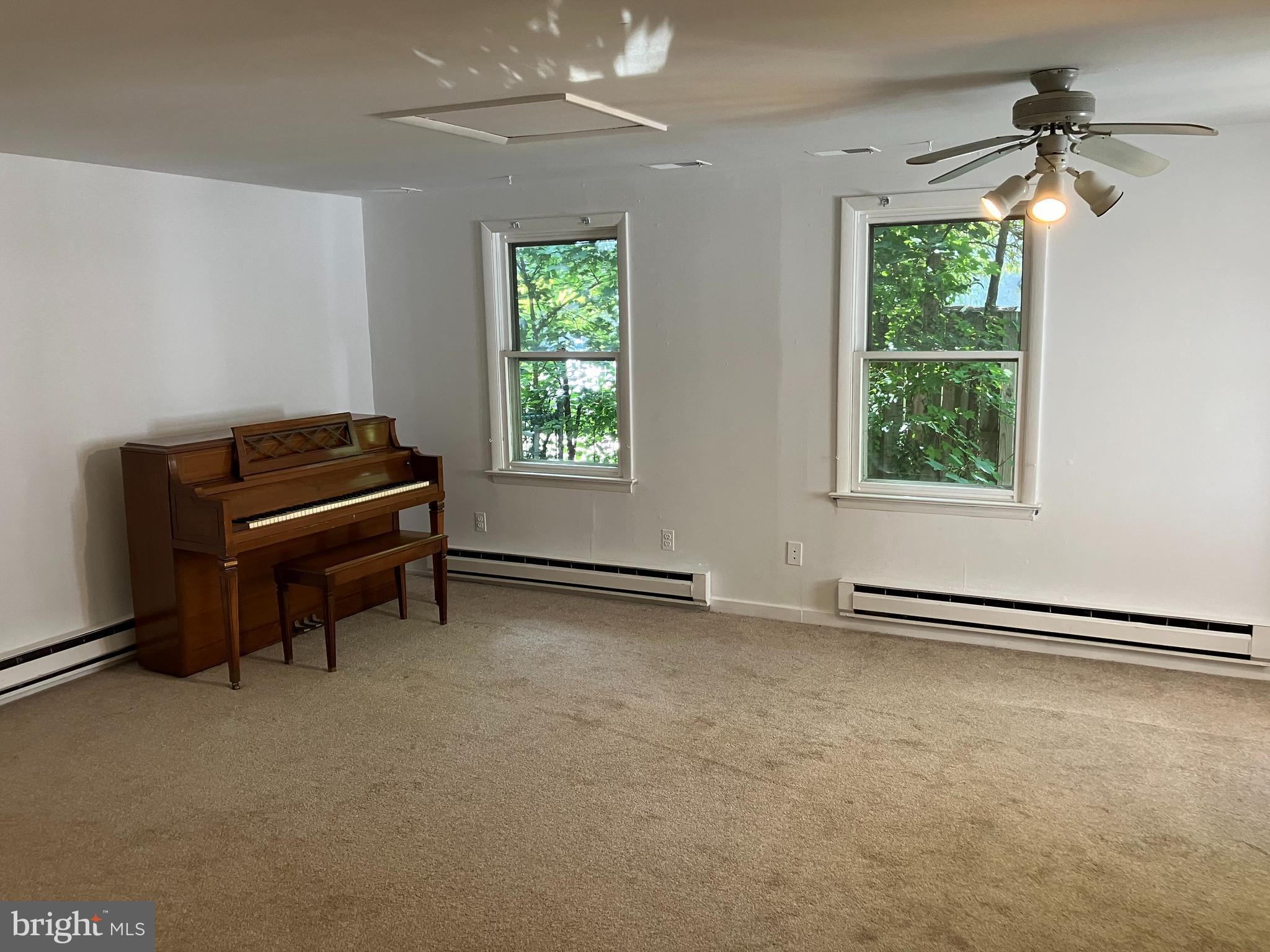 PENN WYNNE - Residential Lease