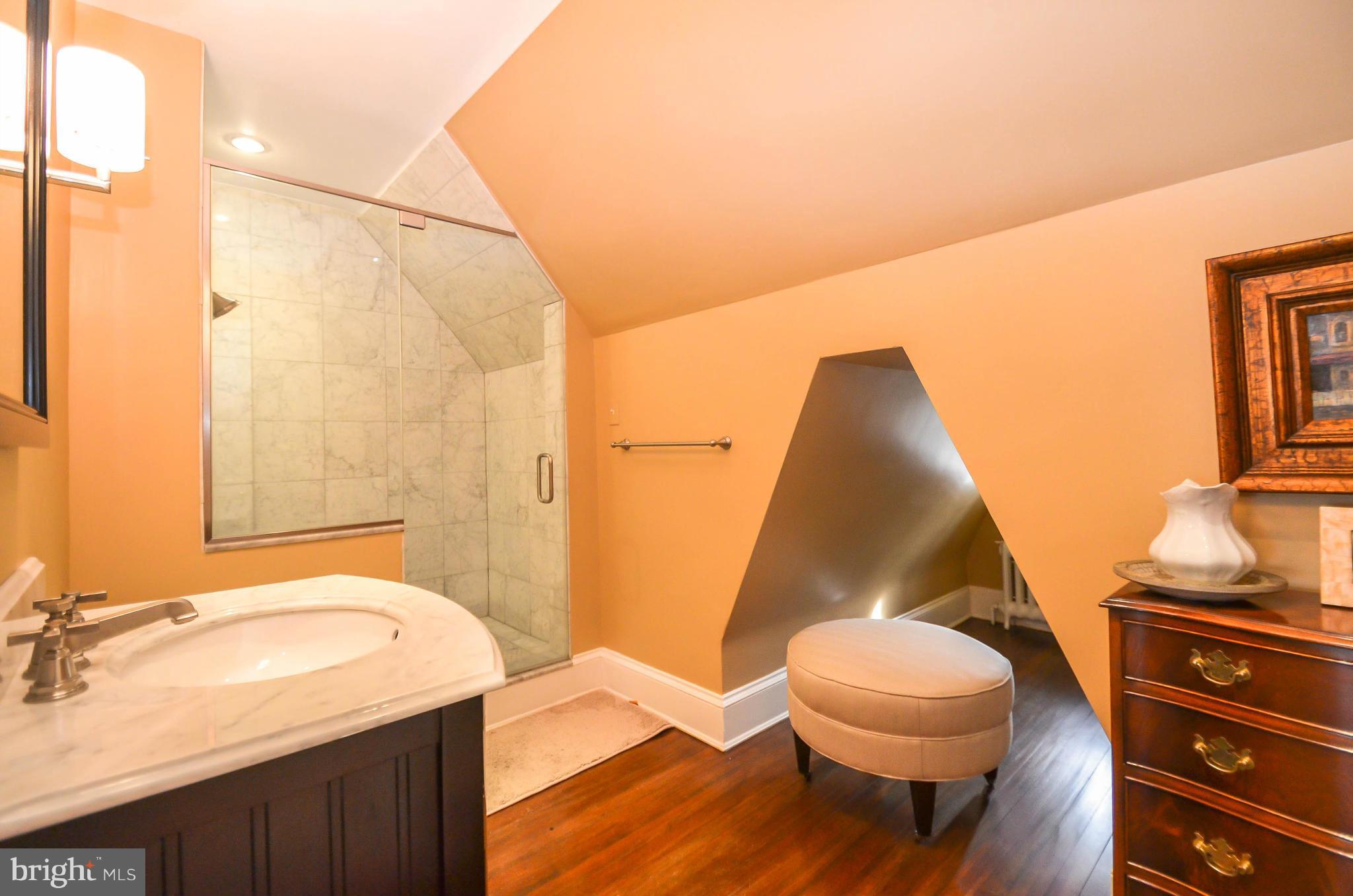 GUILFORD - Residential