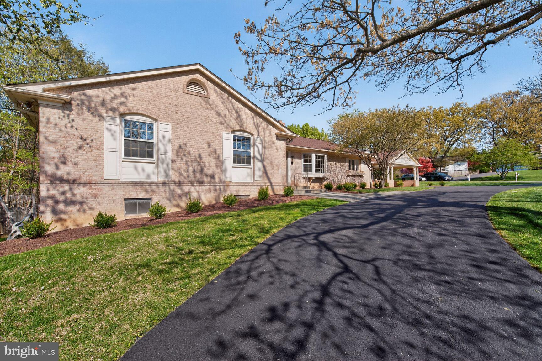 217 KIMBLEWICK DRIVE