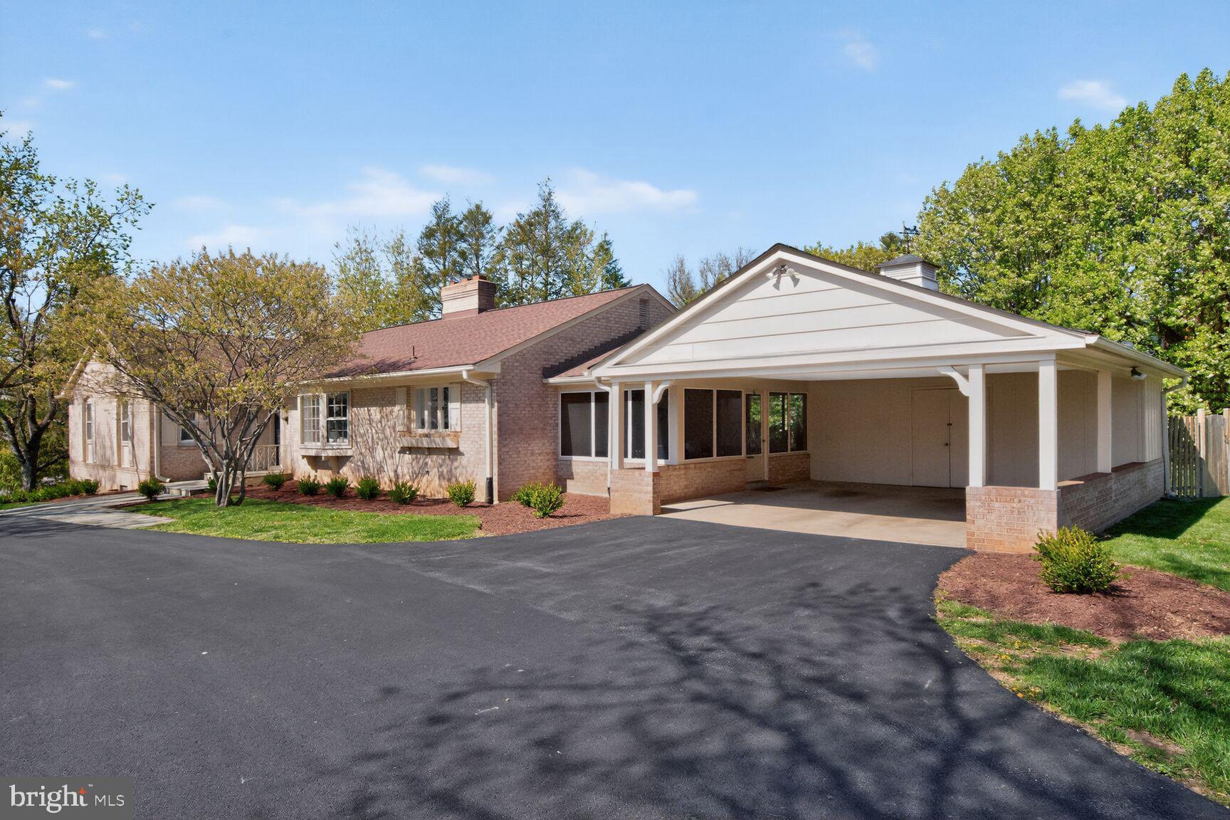 217 KIMBLEWICK DRIVE