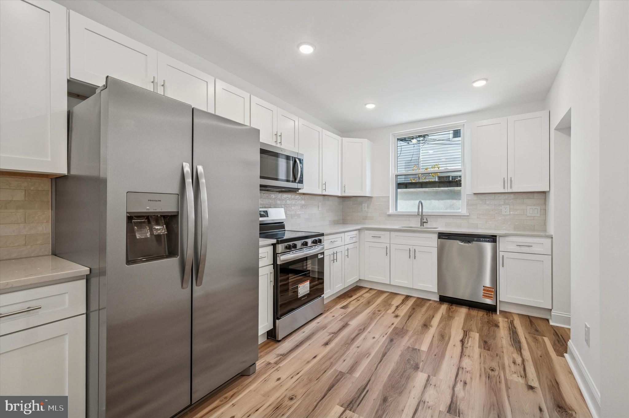 LOWER MOYAMENSING - Residential