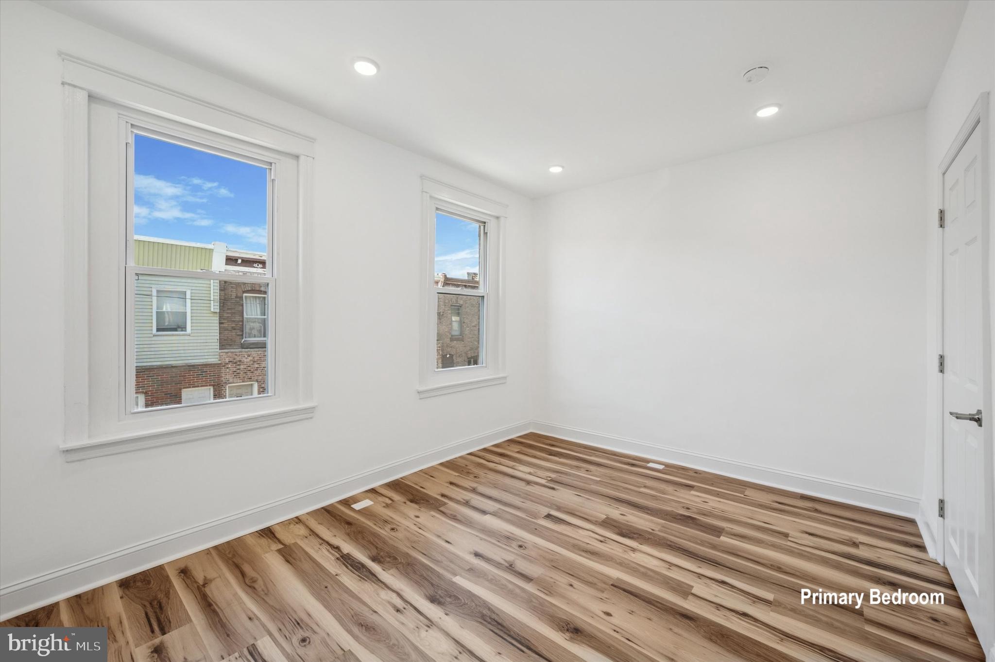 LOWER MOYAMENSING - Residential