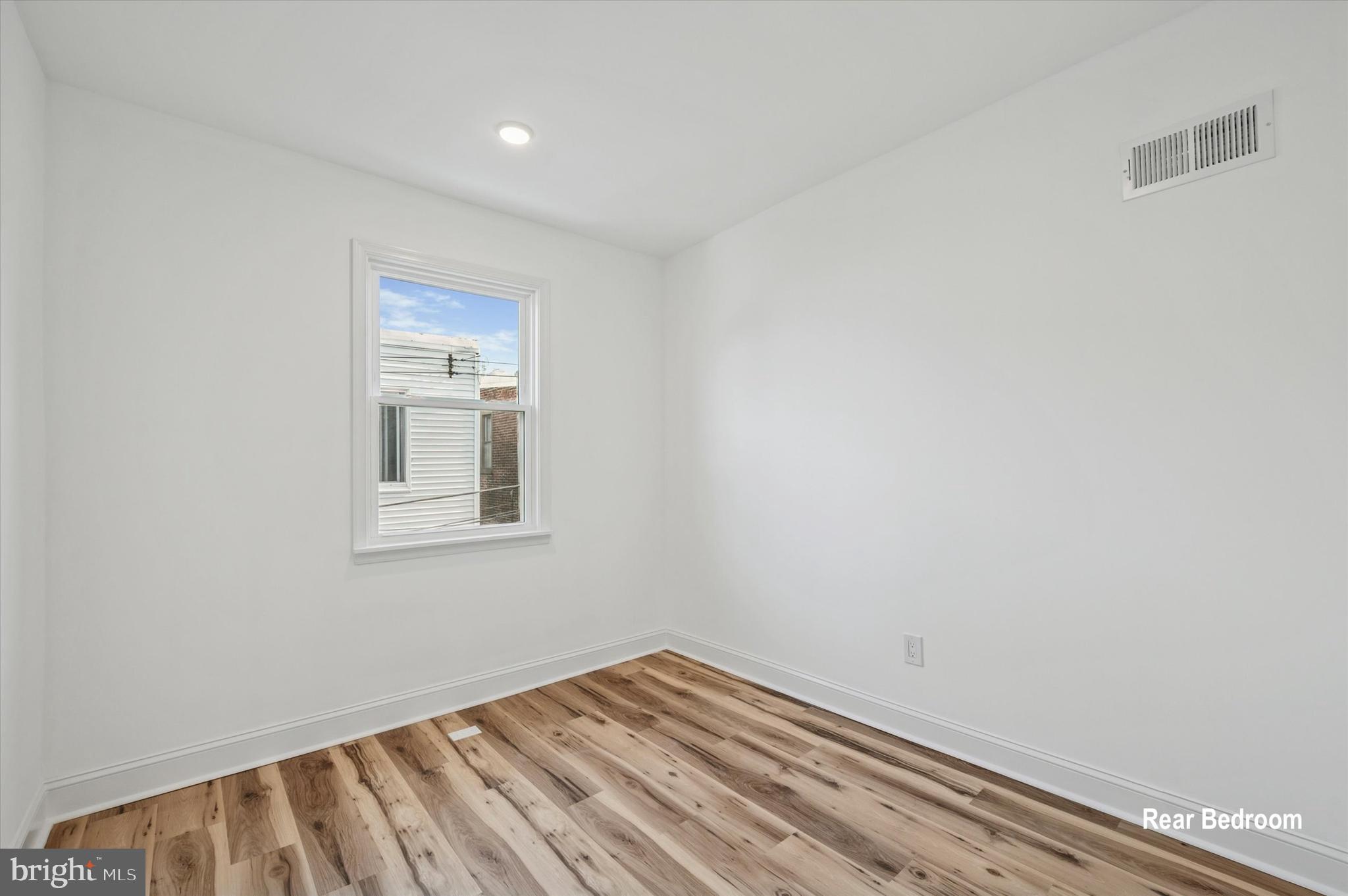 LOWER MOYAMENSING - Residential